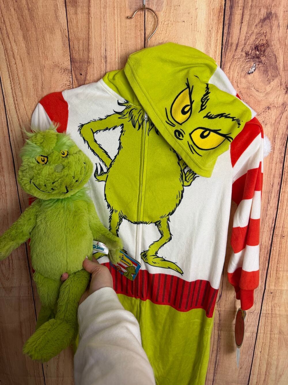 Grinch Bundle Dr. Suess Plush Grinch and Pajamas Size XS Kids 4-5 NEW with Tags